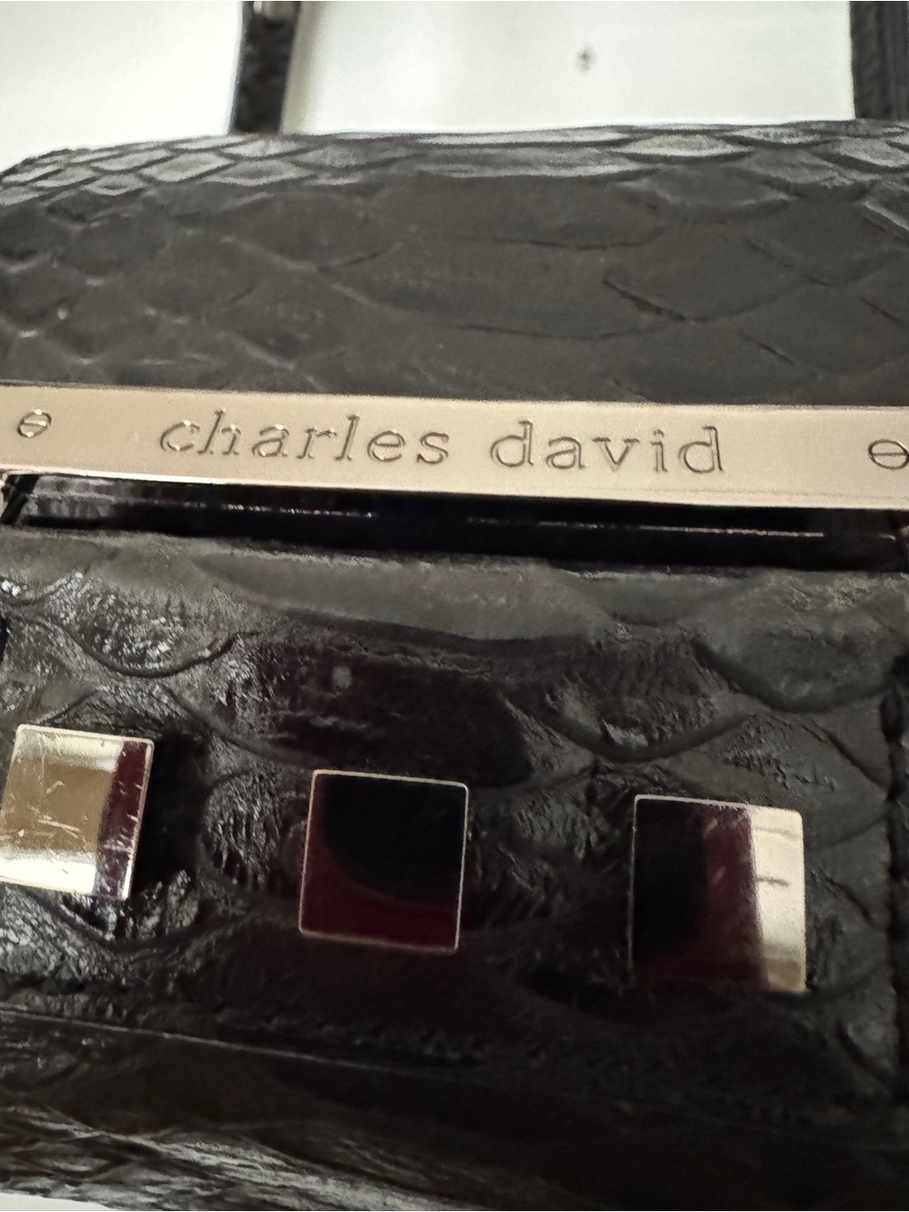 Charles David Black Leather Snakeskin Embossed Barrel Shoulder Bag - Picture 9 of 12